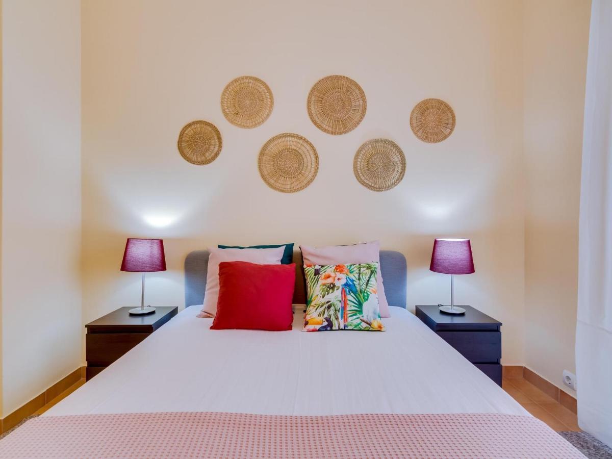 Al - Beachside Hideaway Quarteira Esterno foto